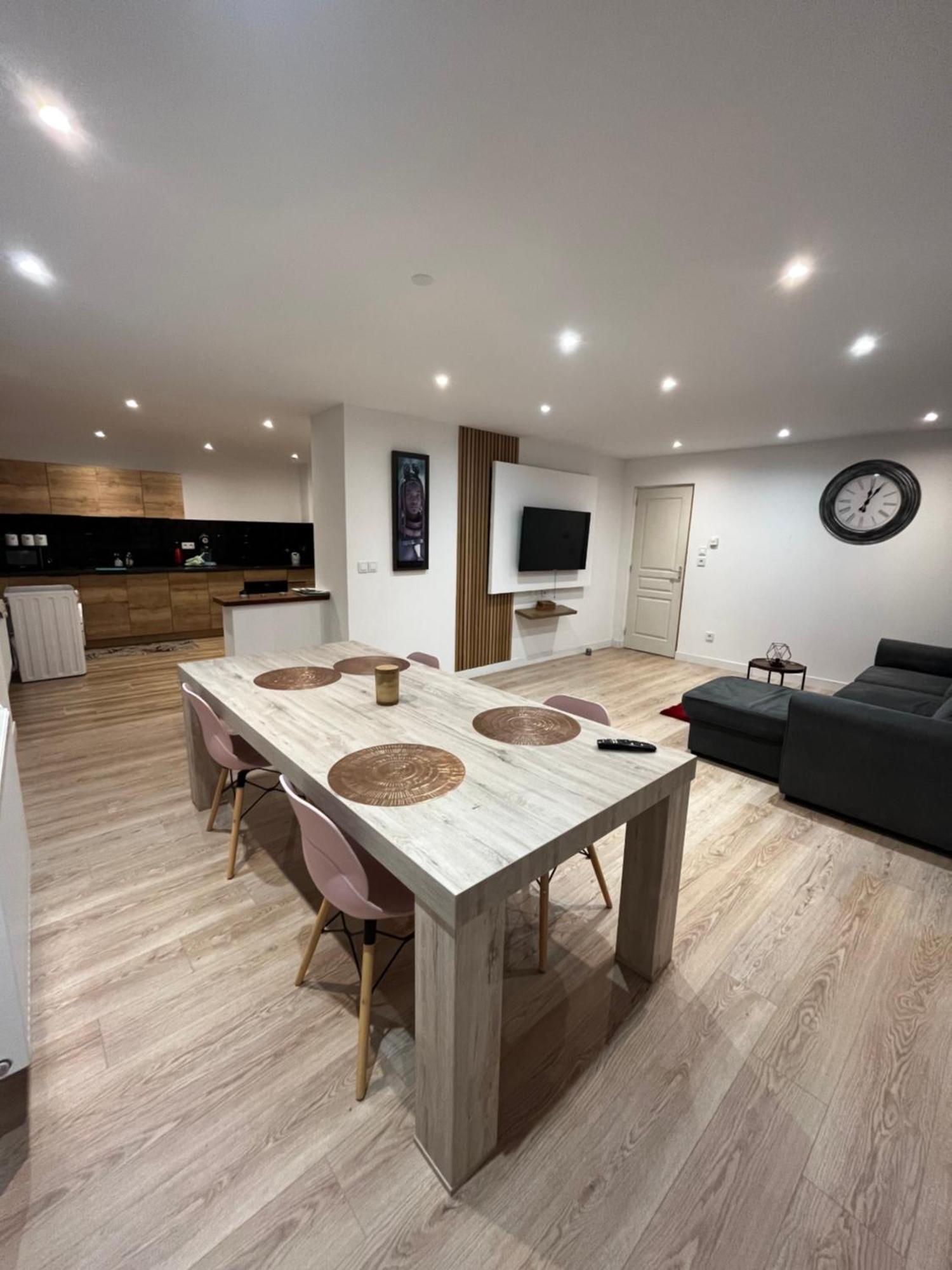 Grande Chambre Dans Loft A Deux Pas De La Plage Дюнкерк Экстерьер фото